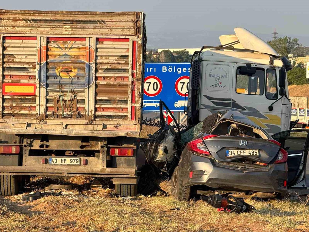 Bilecik'te Trafik Kazası: 1 Ölü, 3 Yaralı