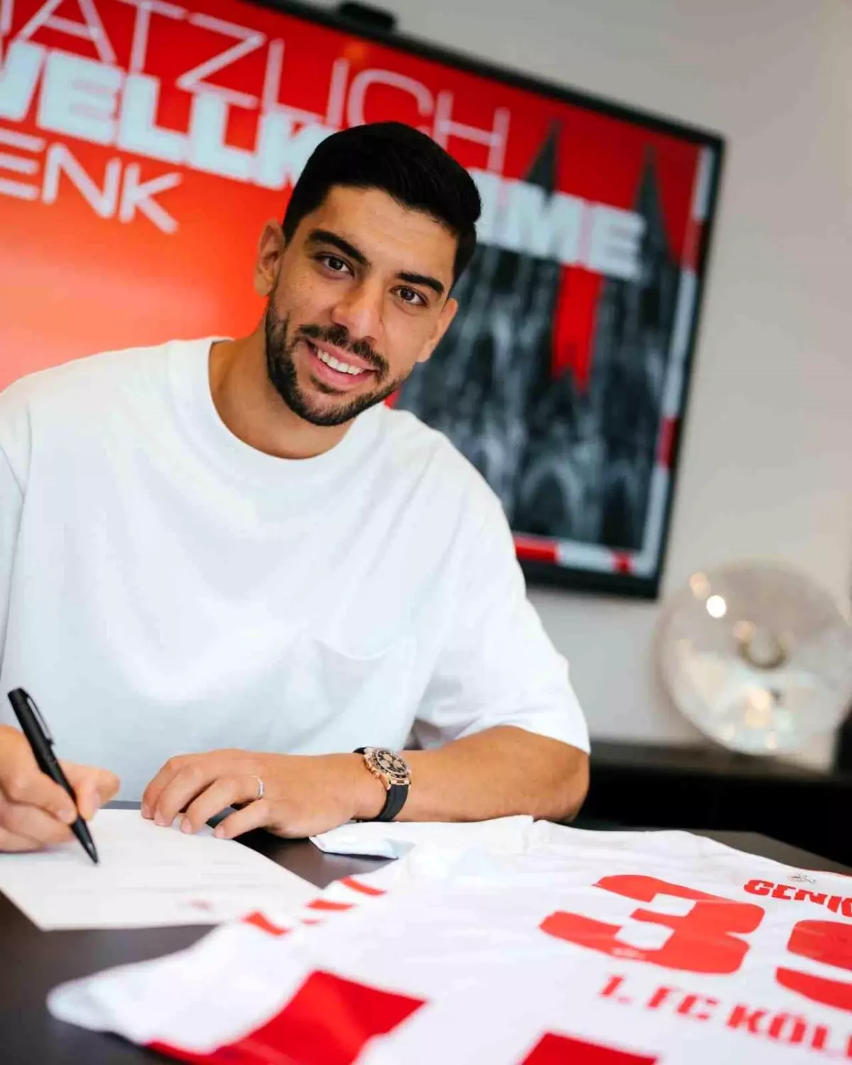 FC Köln, Cenk Özkacar'ı Kiralık Olarak Kadrosuna Kattı