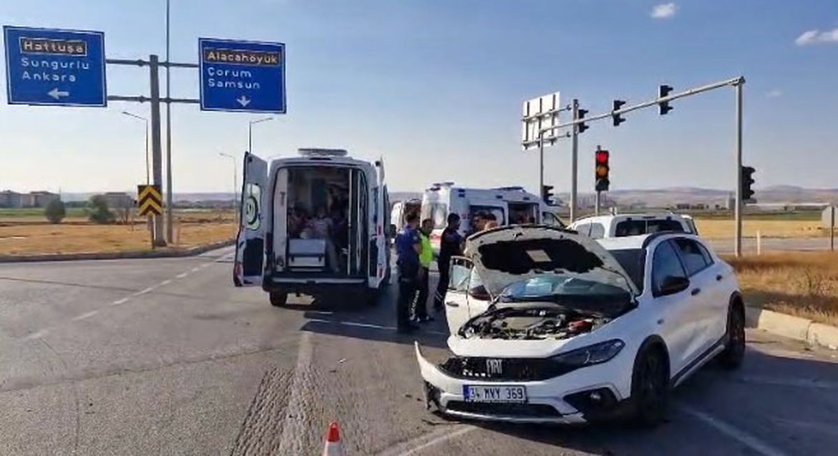 Çorum'da Trafik Kazası: 10 Yaralı