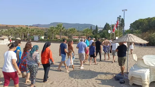 davul zurnayla plaja gelip damadi denize attilar 18930714 5084 m