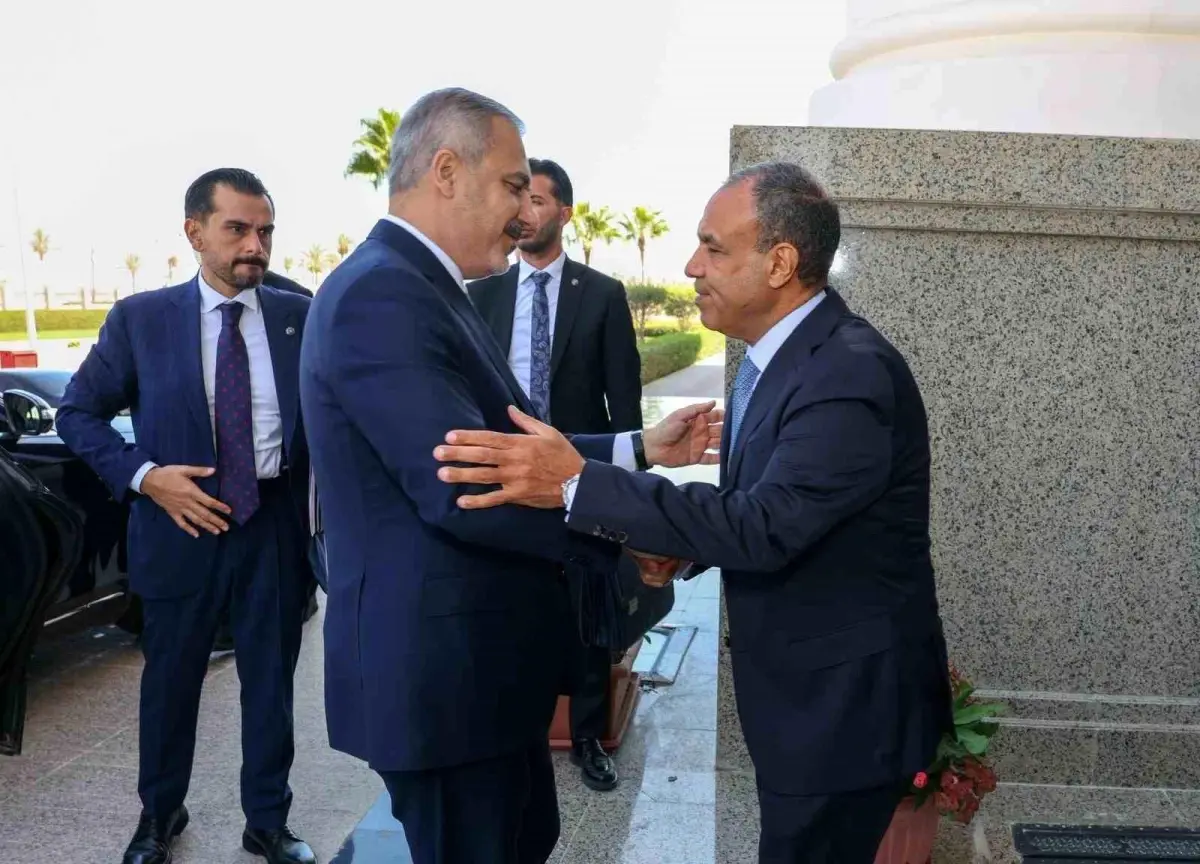 Dışişleri Bakanı Hakan Fidan, Mısır'da Görüşmelerde Bulundu
