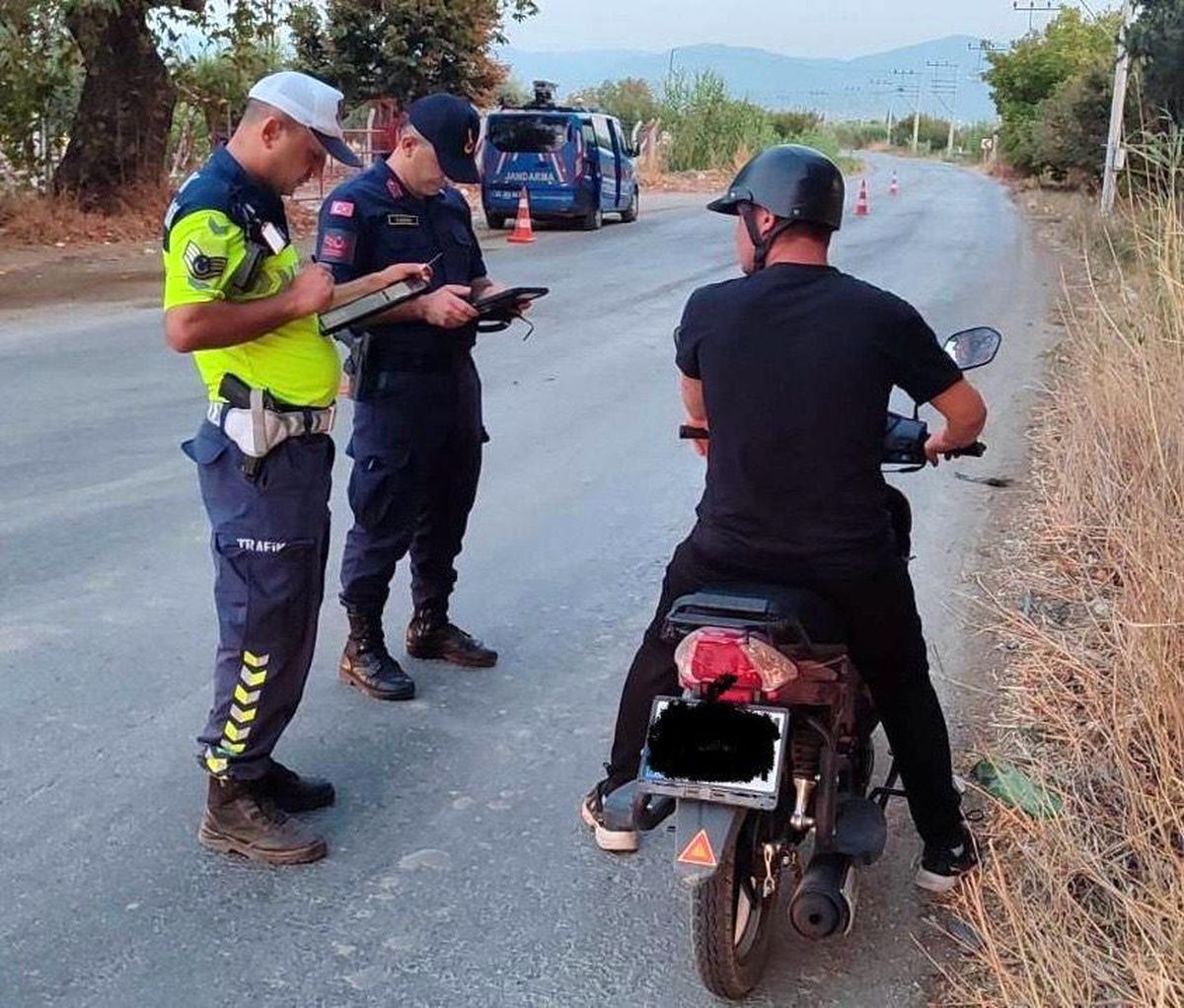 Manisa'da Motosiklet Denetimleri: Cezalar ve Yakalamalar