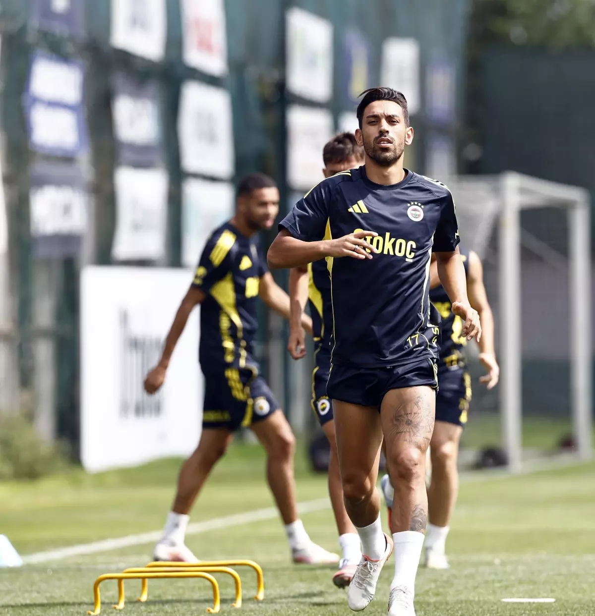 Fenerbahçe, Feyenoord Maçına Hazırlanıyor