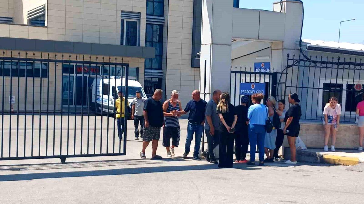 Antalya'da Husumet Kavgası: 1 Ölü, 1 Yaralı