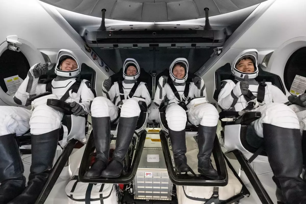 NASA'nın Crew-10 Misyonu: Astronotlar 5 Ay Süren Görevlerini Tamamlayarak Dünyaya Döndü