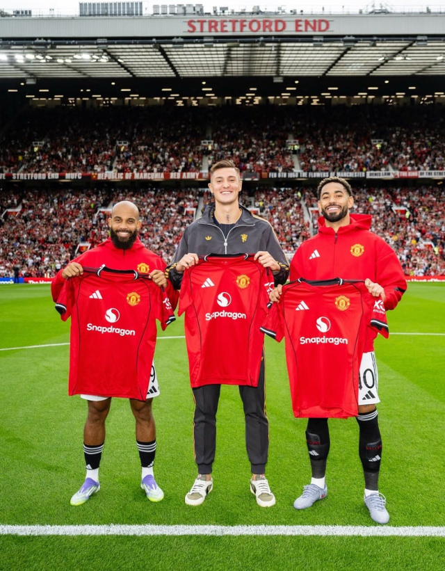 osimhen e 75 milyon euro vermeyen manchester 18931097 5969 m