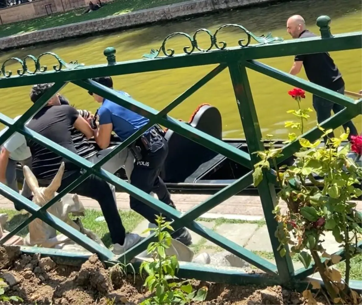 Eskişehir'de Porsuk Çayı'na Atlama Tehdidi: Sivil Polislerden Nefes Kesici Operasyon