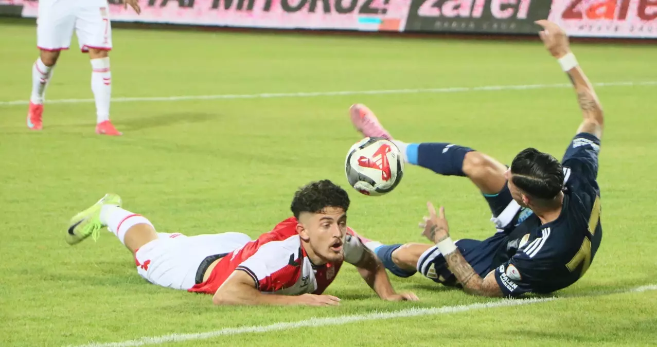 Erzurumspor, Sivasspor'u 2-0 ile Geçti