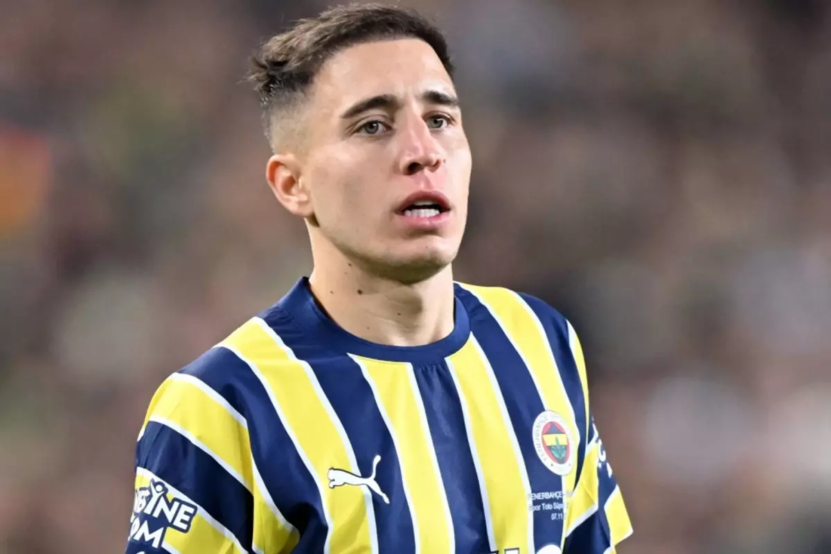 Süper Lig'de yılın transfer sürprizi! Emre Mor, ezeli rakibe hayırlı olsun