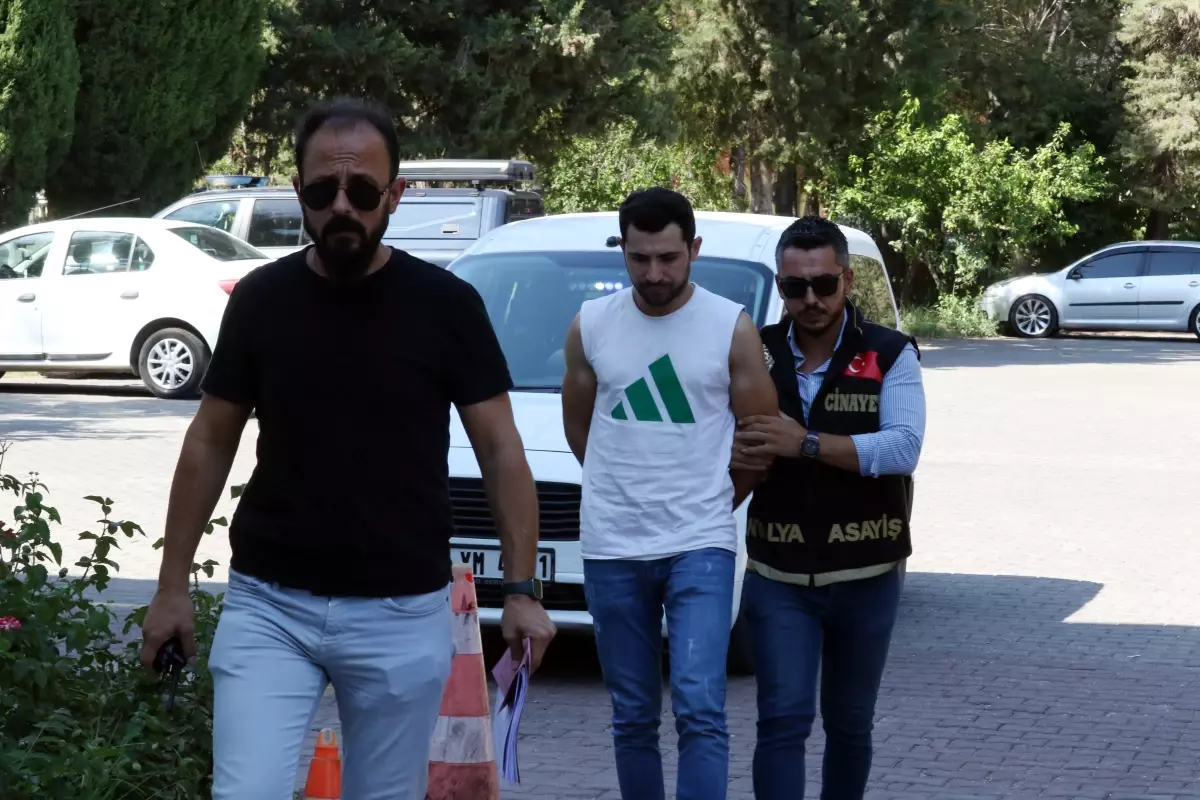 Antalya'da Tabancayla Adam Öldüren Halil Topkara Tutuklandı
