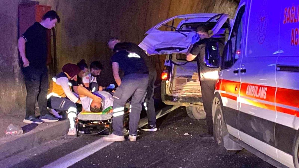 TEM Otoyolu'nda Zincirleme Kaza: 5 Yaralı