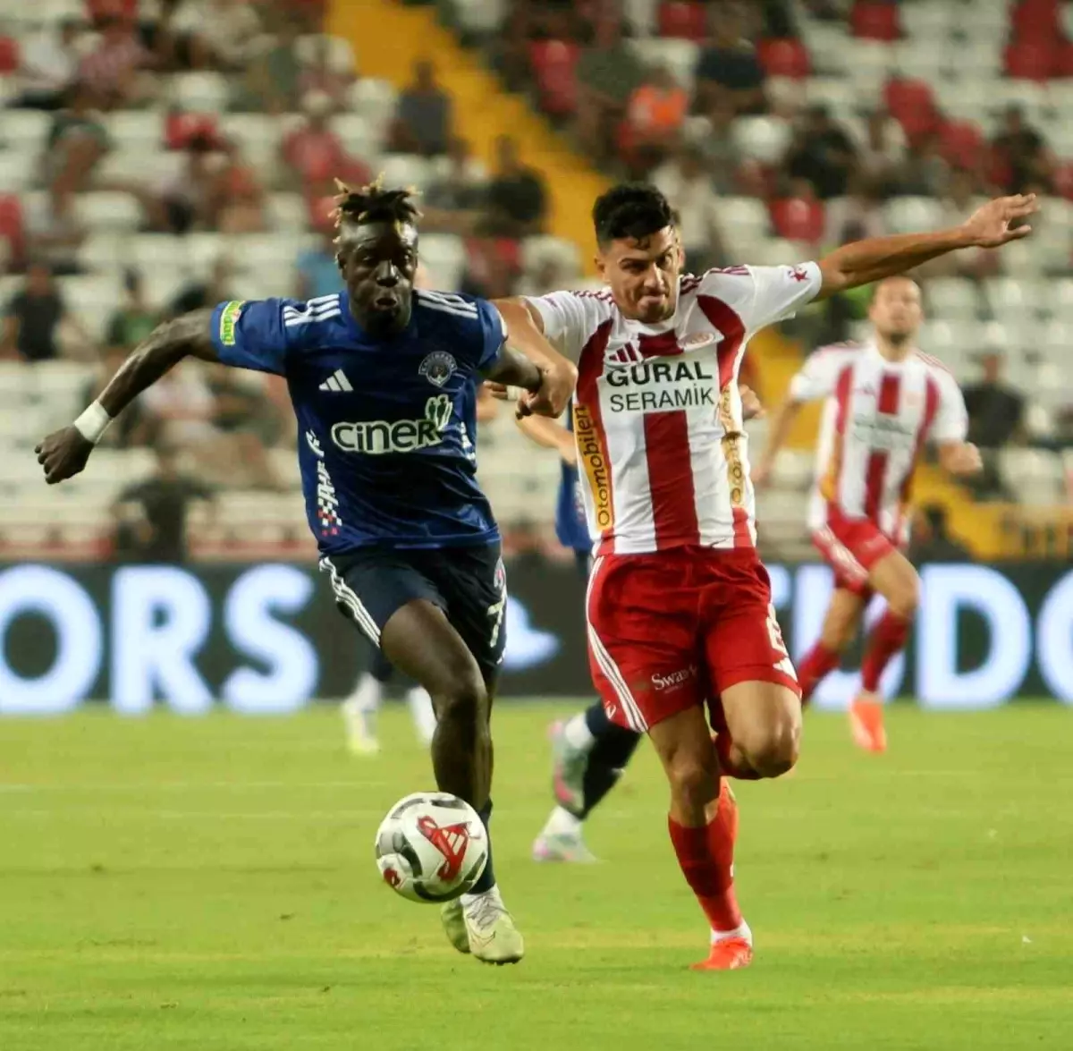Antalyaspor, Kasımpaşa'yı 2-1 Mağlup Etti