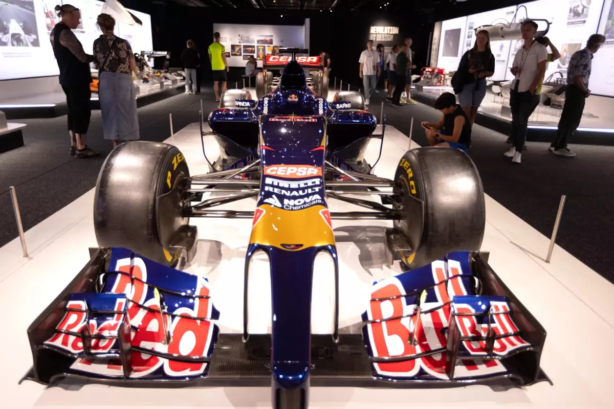 Amsterdam'daki Formula 1 Sergisi, Yoğun İlgi Üzerine Uzatıldı