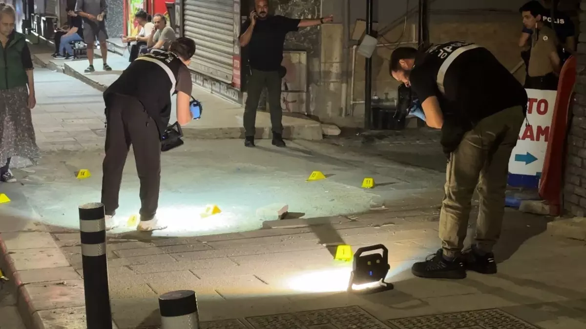 Avcılar'da Silahlı Saldırıya Uğrayan Otoparkta Korku Dolu Anlar