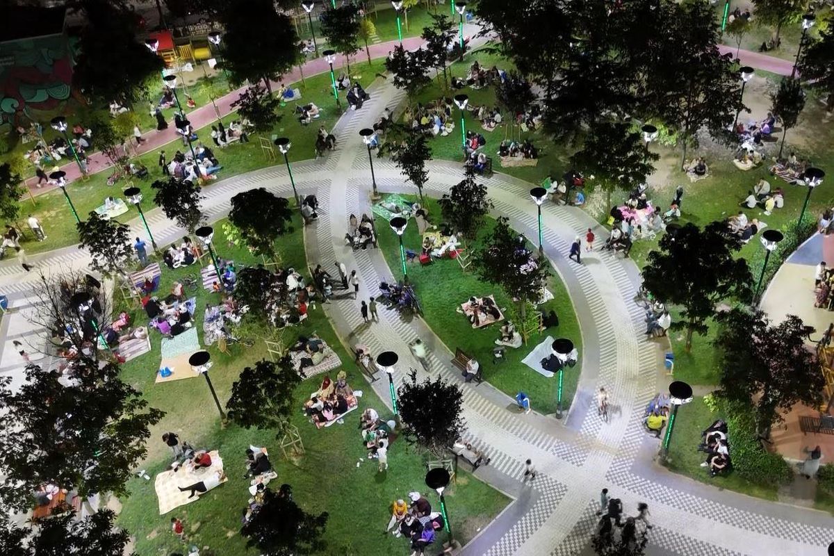 Balıkesir Depremi Sonrası İstanbul'da Parklara Akın