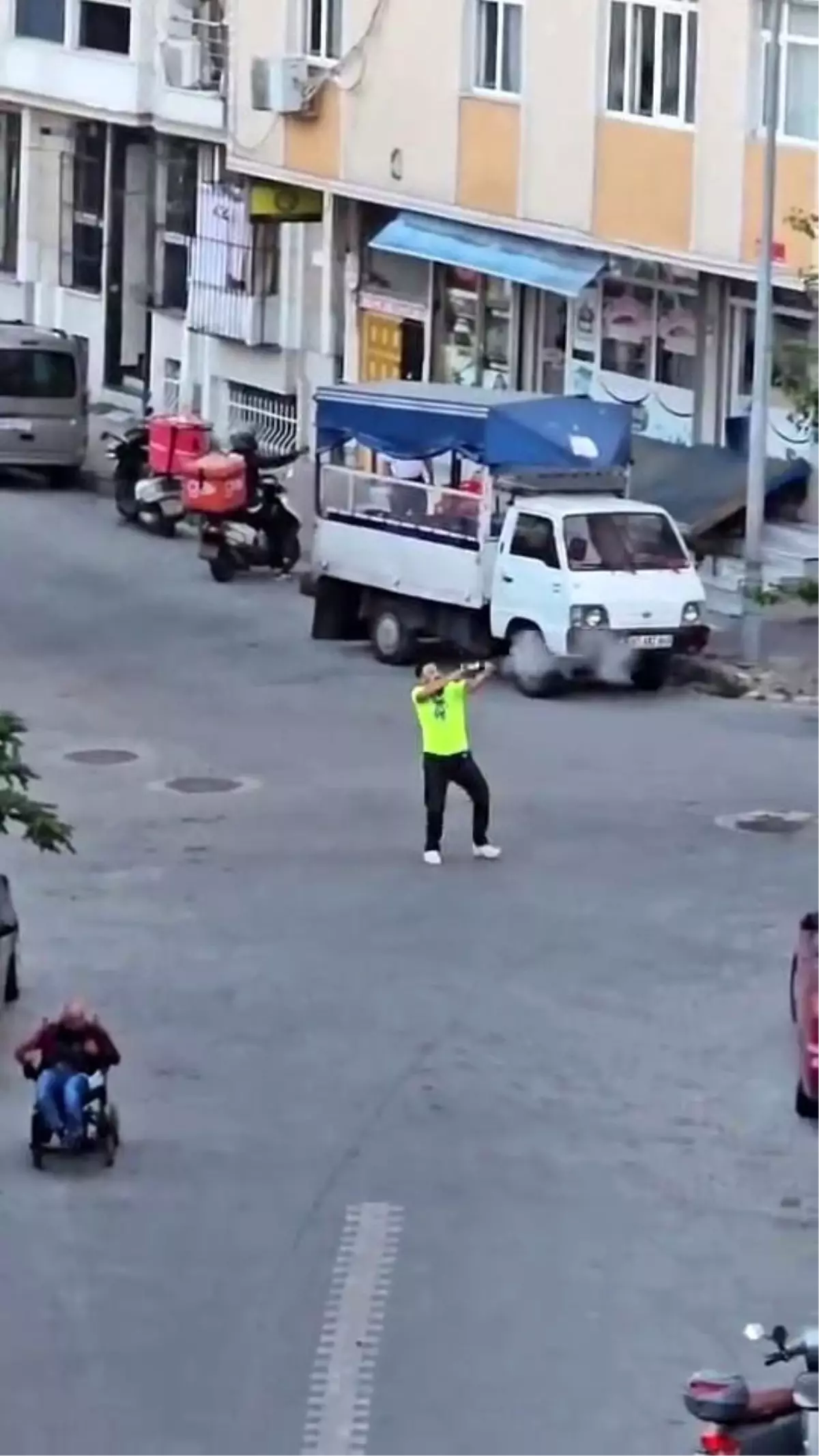 Esenyurt'ta Pompalı Tüfekle Kıraathaneye Ateş Açıldı
