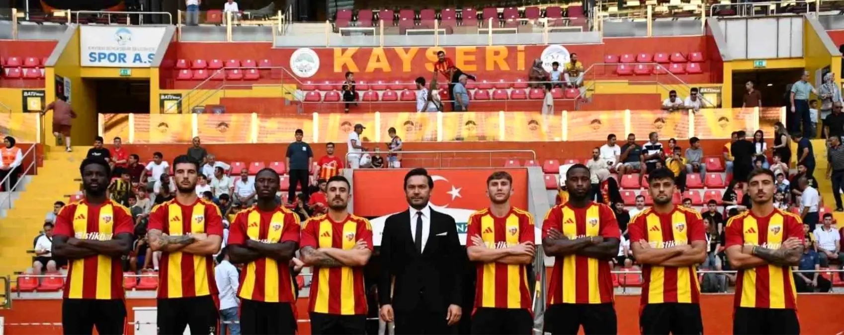 Kayserispor'un Yeni Transferleri Taraftarla Buluştu