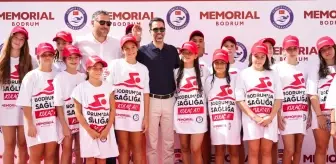 Memorial ve Yüzme Federasyonu Bodrum'da Sağlığa Kulaç Attı