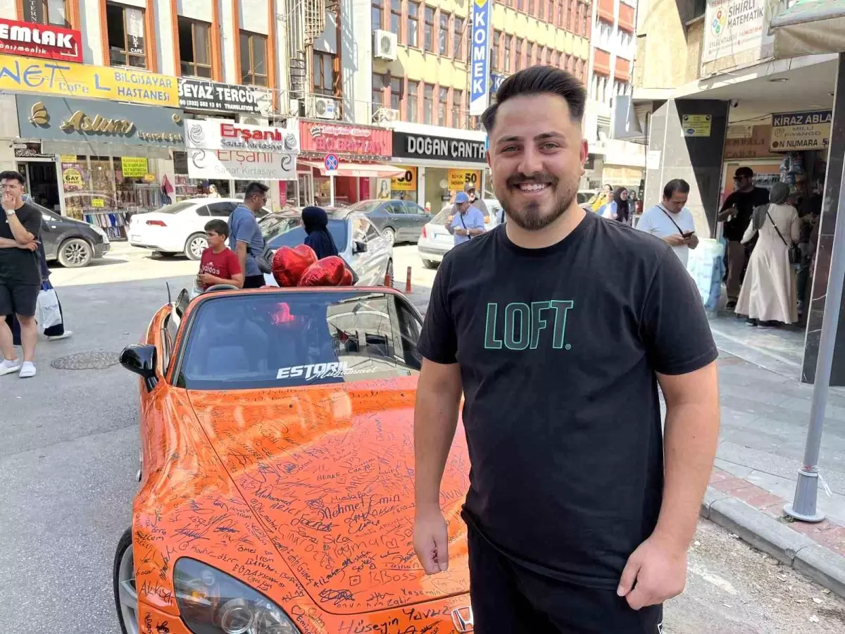 Konya'da Otomobile İmza Atma Trend Oldu