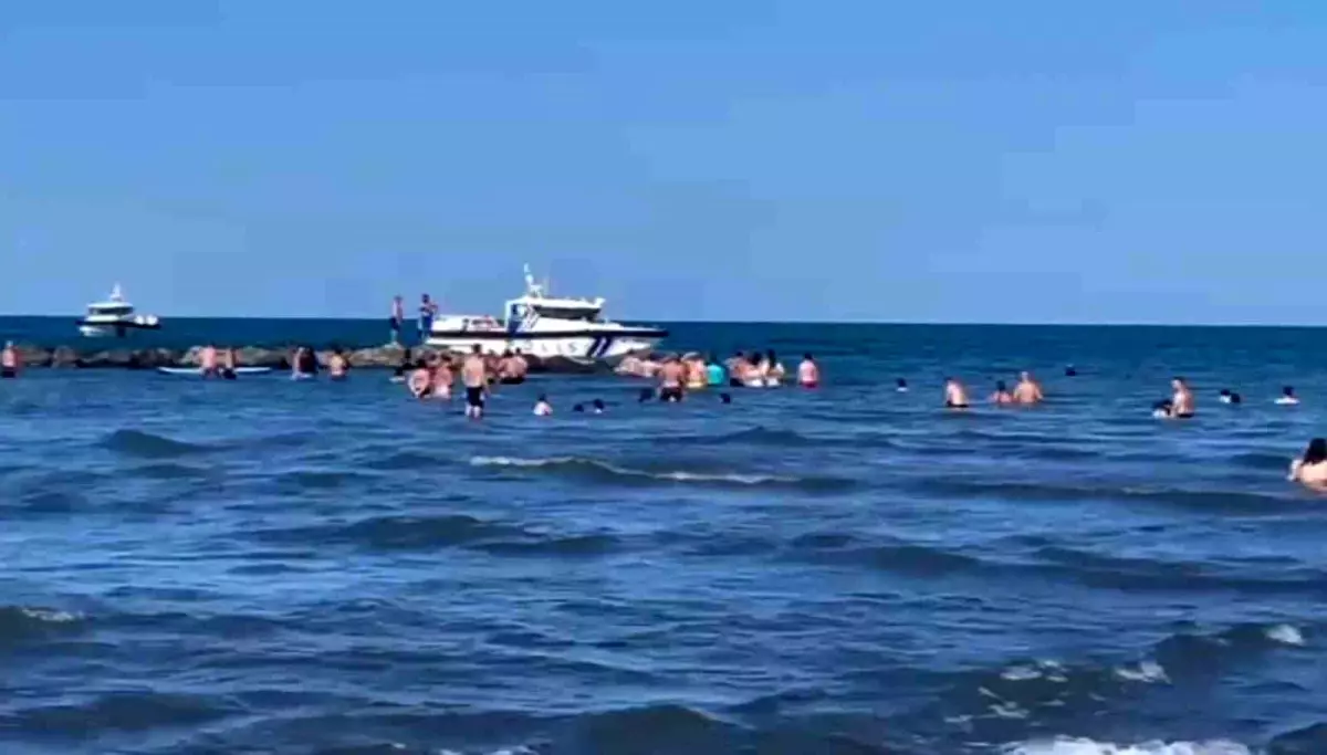 Samsun'da Boğulma Tehlikesi Geçiren Kişi Hastaneye Kaldırıldı