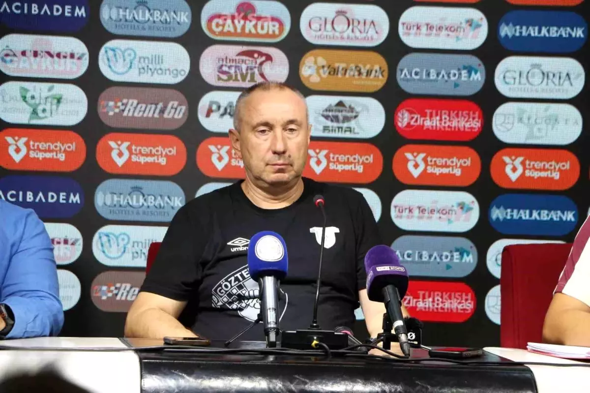 Göztepe Teknik Direktörü Stoilov: 'İstediğimiz seviyede değiliz'