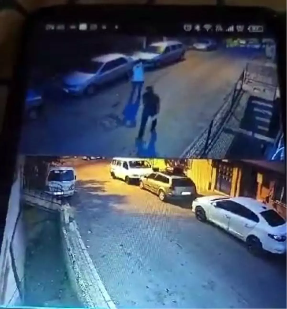 Avcılar'da Park Halindeki Kamyonet Çalındı