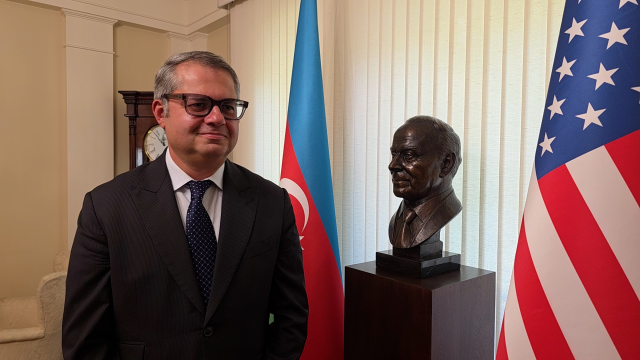 Azerbaycan ABD Büyükelçisi Hazar İbrahim: 'Barış, ferah ve istikrar için tüm kapıları açtık' Azerbaycan ABD Büyükelçisi Hazar İbrahim: 'Barış, ferah ve istikrar için tüm kapıları açtık'