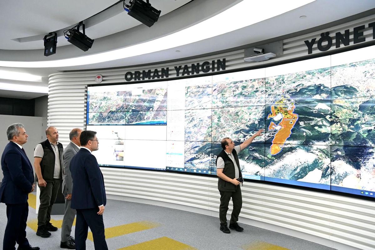 Bakan Yumaklı: 55 Orman Yangınından 45'i Kontrol Altına Alındı