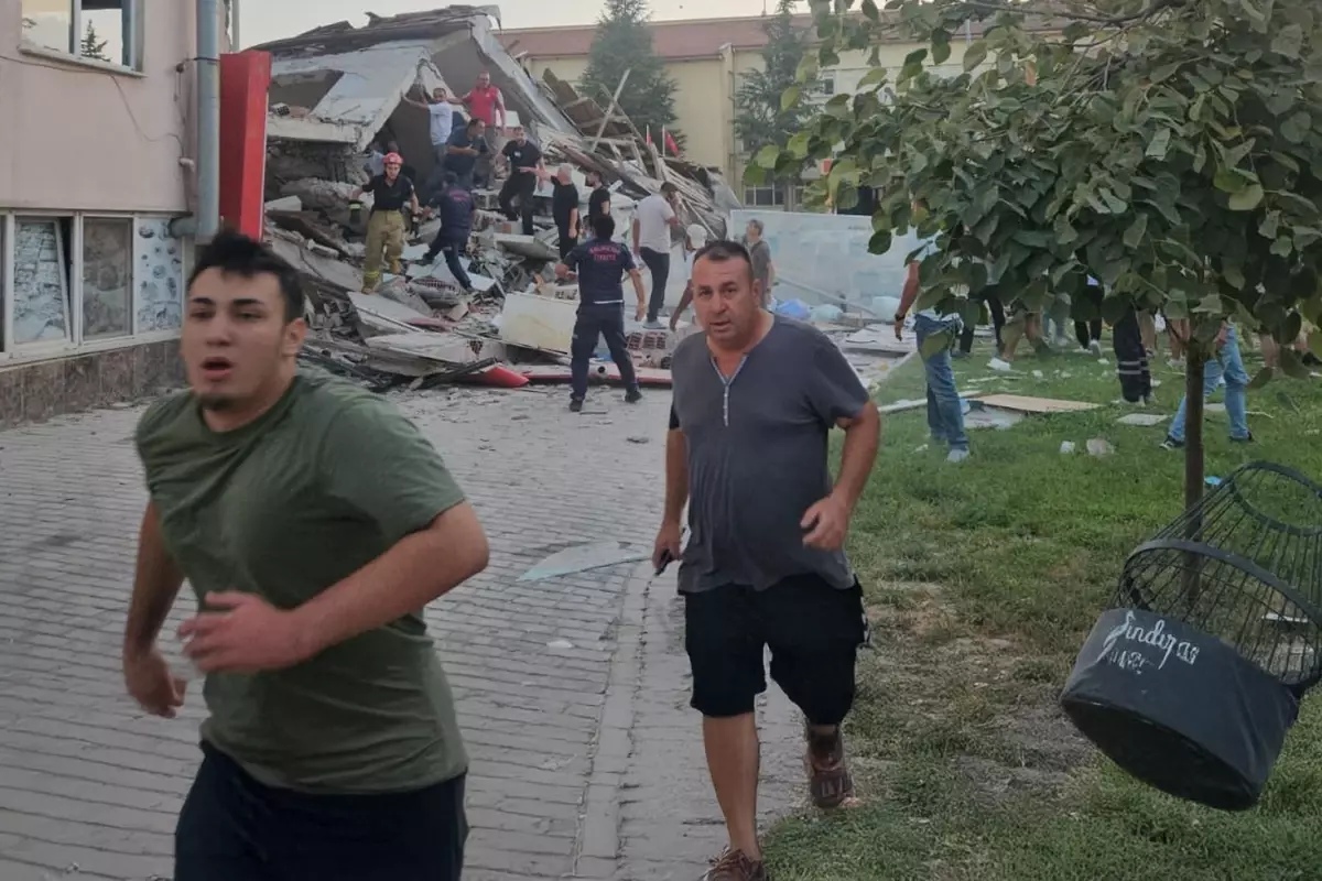 Balıkesir'de şiddetli bir artçı deprem daha! Kandilli'den açıklama var