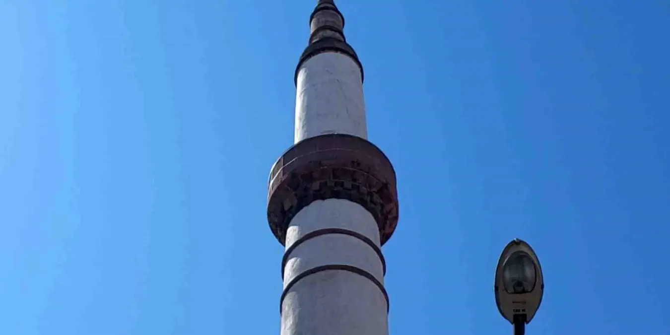 Tarihi Yeşilli Cami Depremde Hasar Gördü