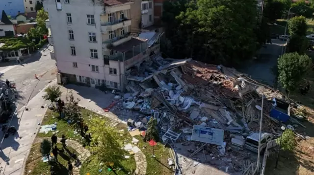 Balıkesir deprem kaç saniye sürdü? 11 kilometre derinlikte meydana geldi