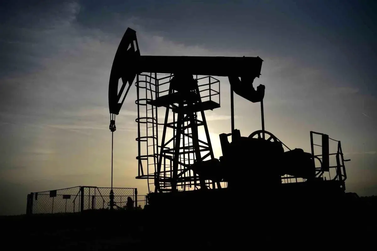 Brent Petrol Fiyatları Gerilemeye Devam Ediyor