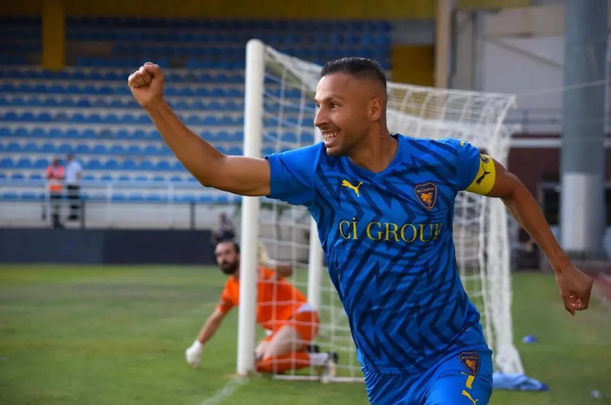 Yasin Öztekin Yalovaspor ile Anlaştı