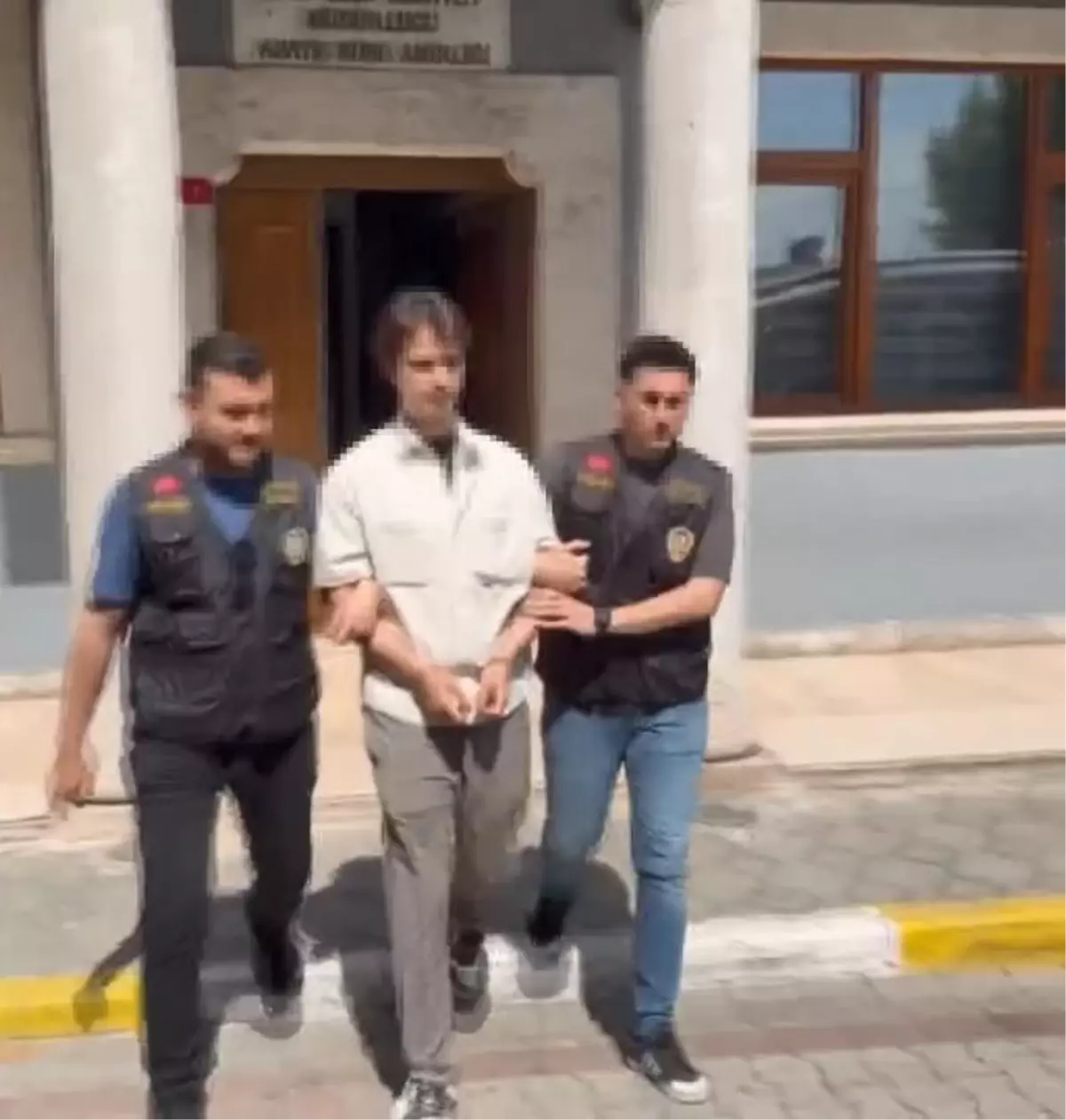 Danla Biliç'in Eski Sevgilisine Darbe Suçundan Hapis İddianamesi