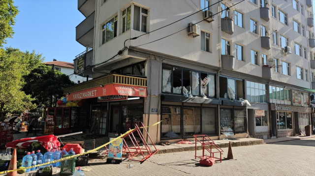 Depremin vurduğu Sındırgı havadan görüntülendi