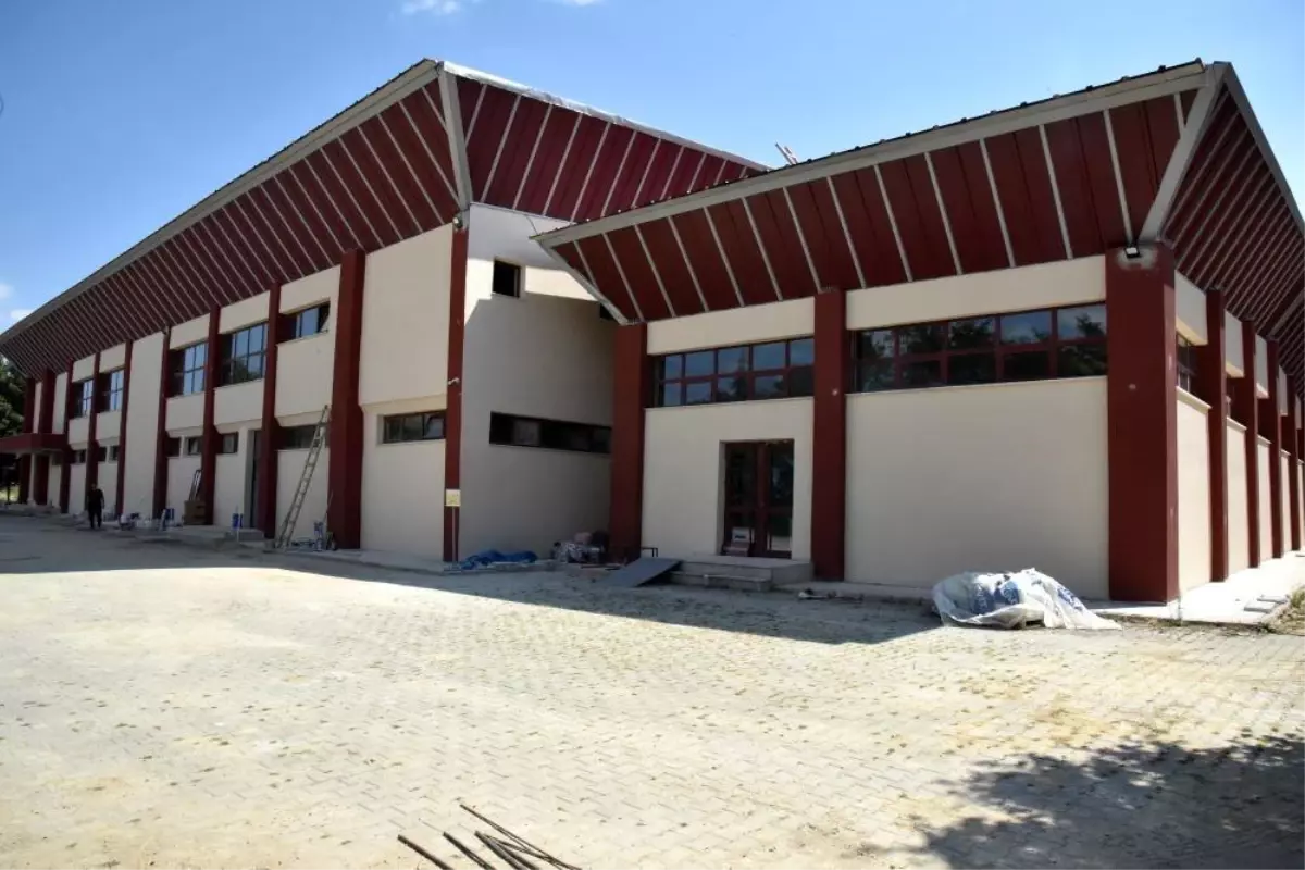 Kastamonu Üniversitesi Altyapı ve Spor Yatırımlarını Hızlandırdı