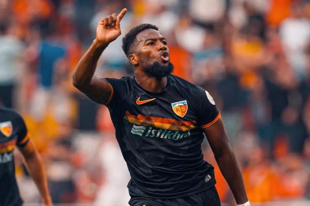 Kayserisporlu Nazon'dan sürpriz transfer