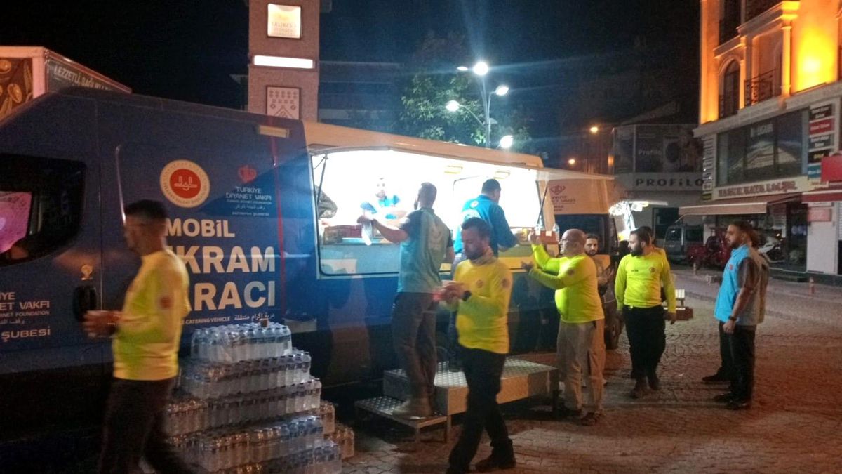 Balıkesir Sındırgı'da 6.1 Büyüklüğünde Deprem: TDV Ekipleri Bölgeye Ulaştı