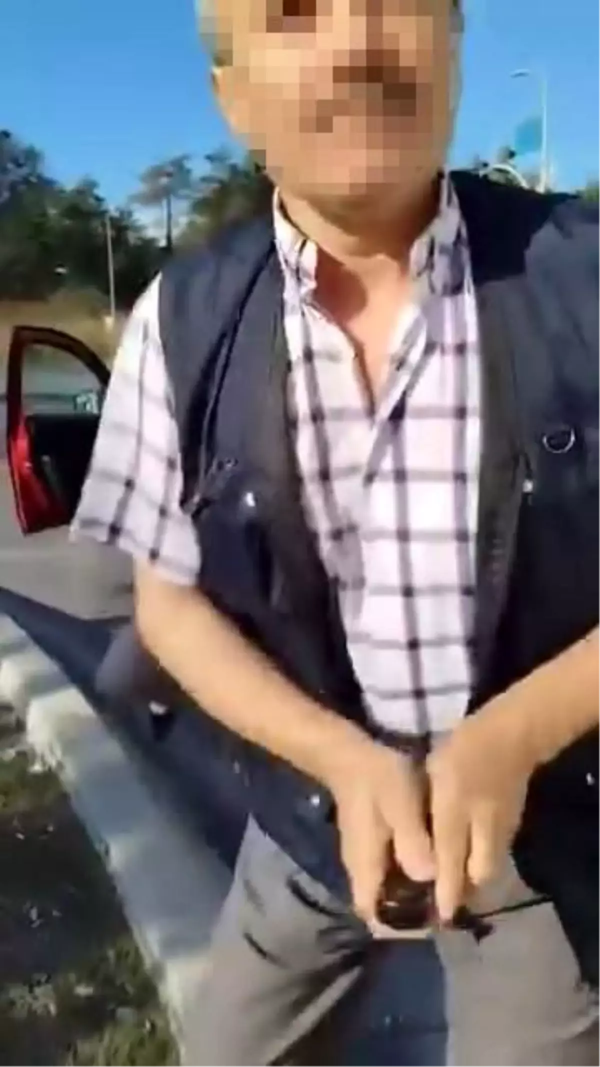 İstanbul'da Kaza Sonrası Tehdit ve Bıçak Gösterme Olayı