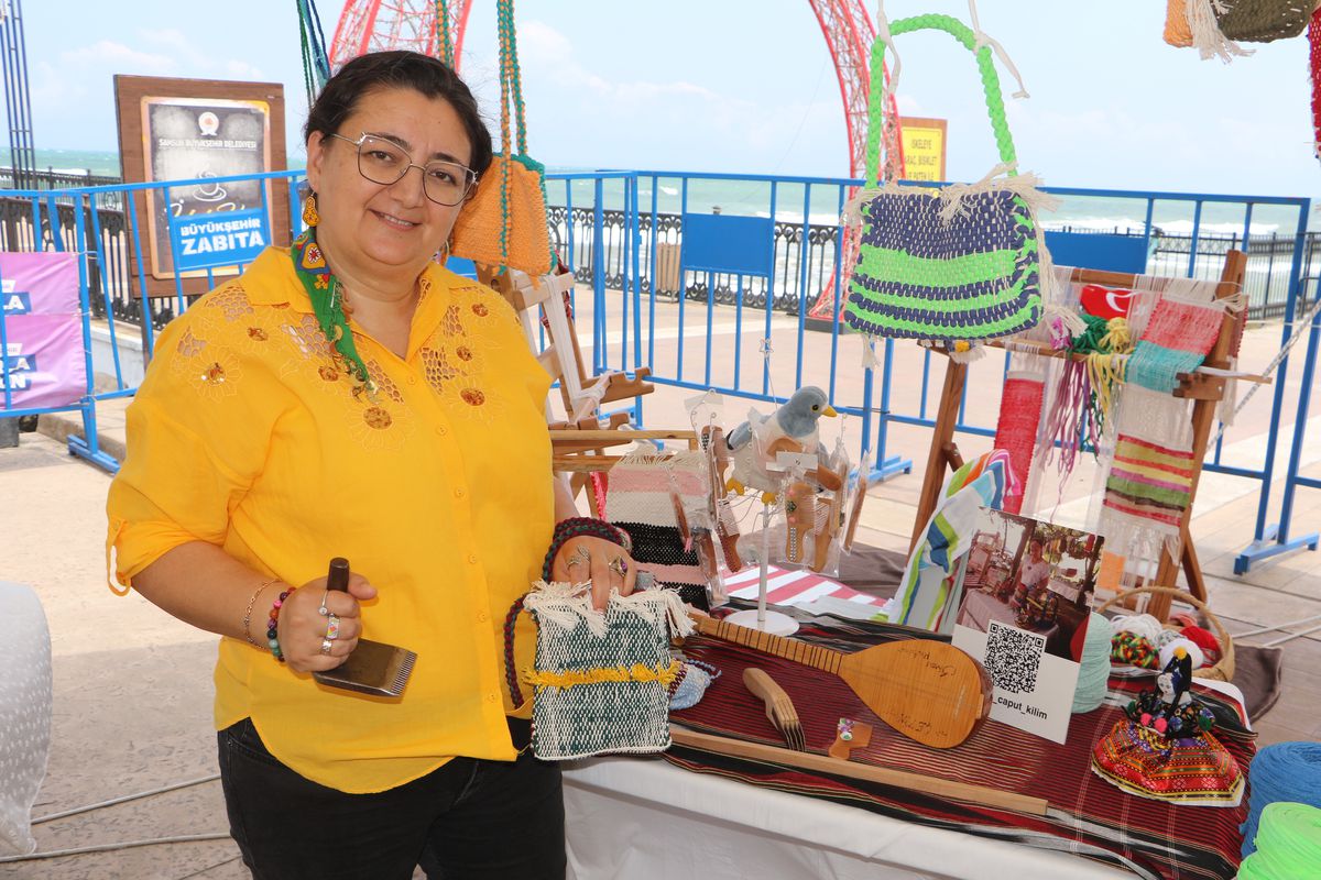 Geri Dönüşüm ile Sanat: Çaput Kilim ve Çanta Üretimi