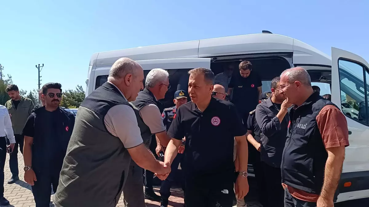 Çanakkale'deki Yangında 1000 Hektar Alan Zarar Gördü