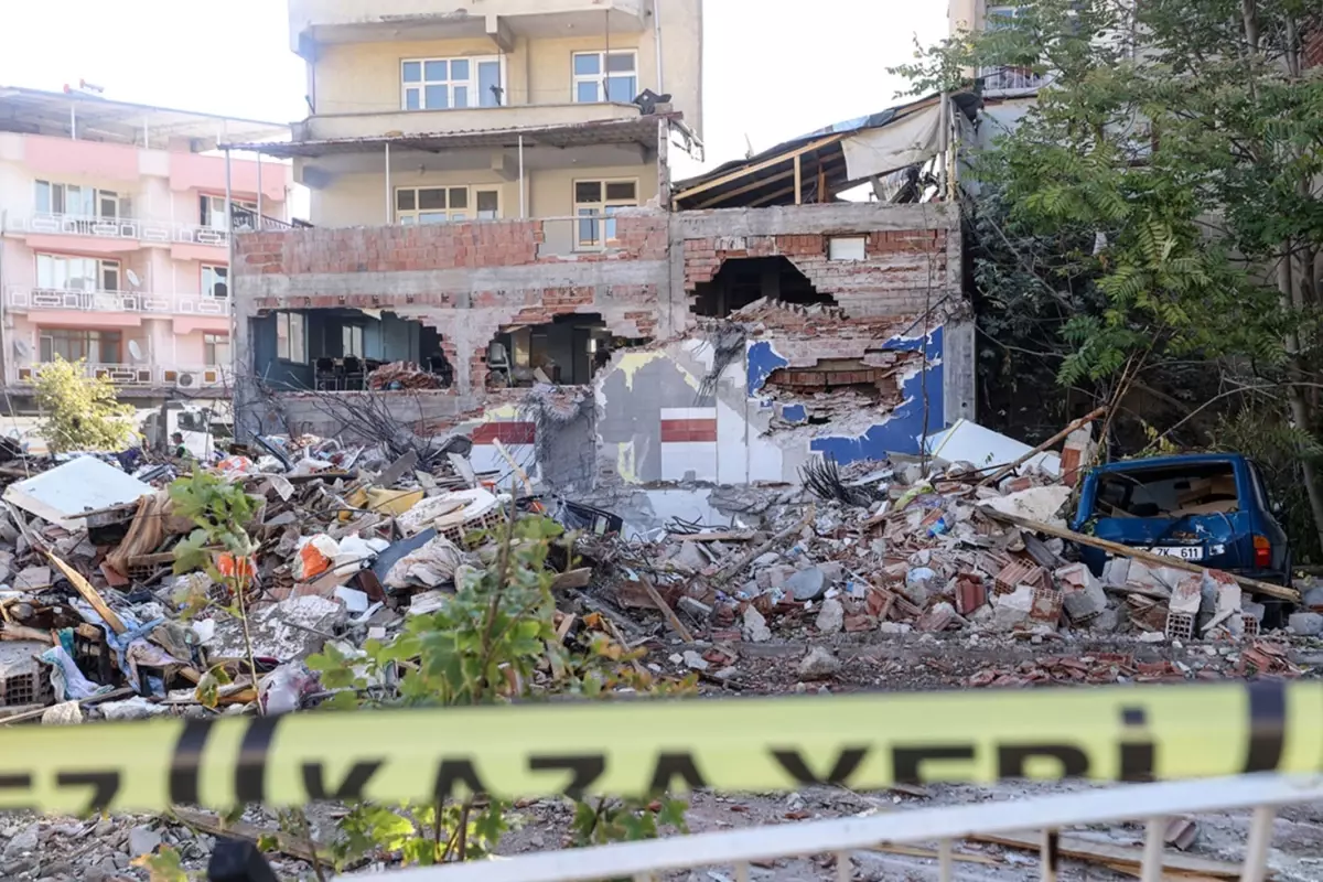 Balıkesir'de 4 büyüklüğünde deprem