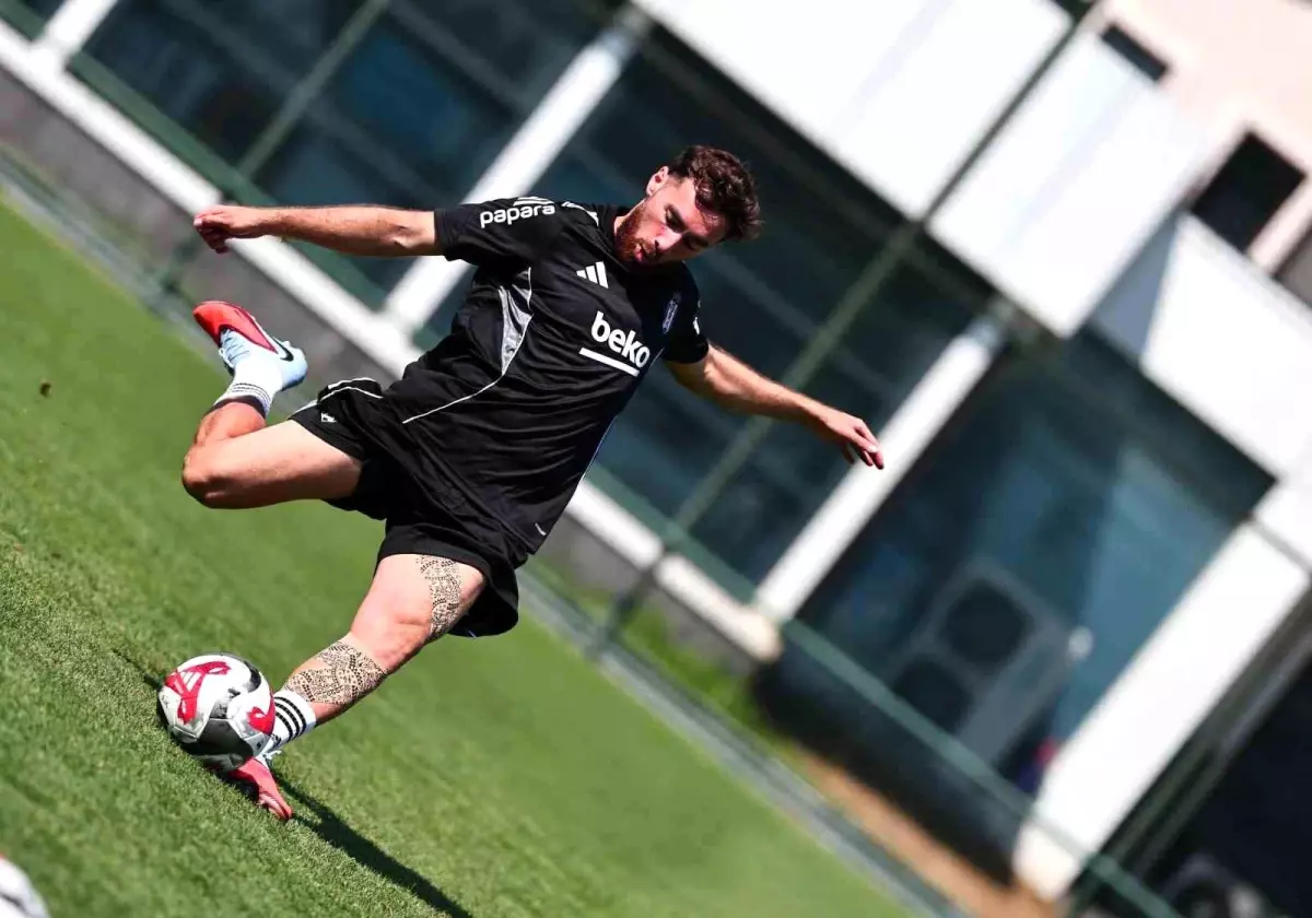 Beşiktaş, St. Patrick's Maçı Hazırlıklarına Devam Ediyor