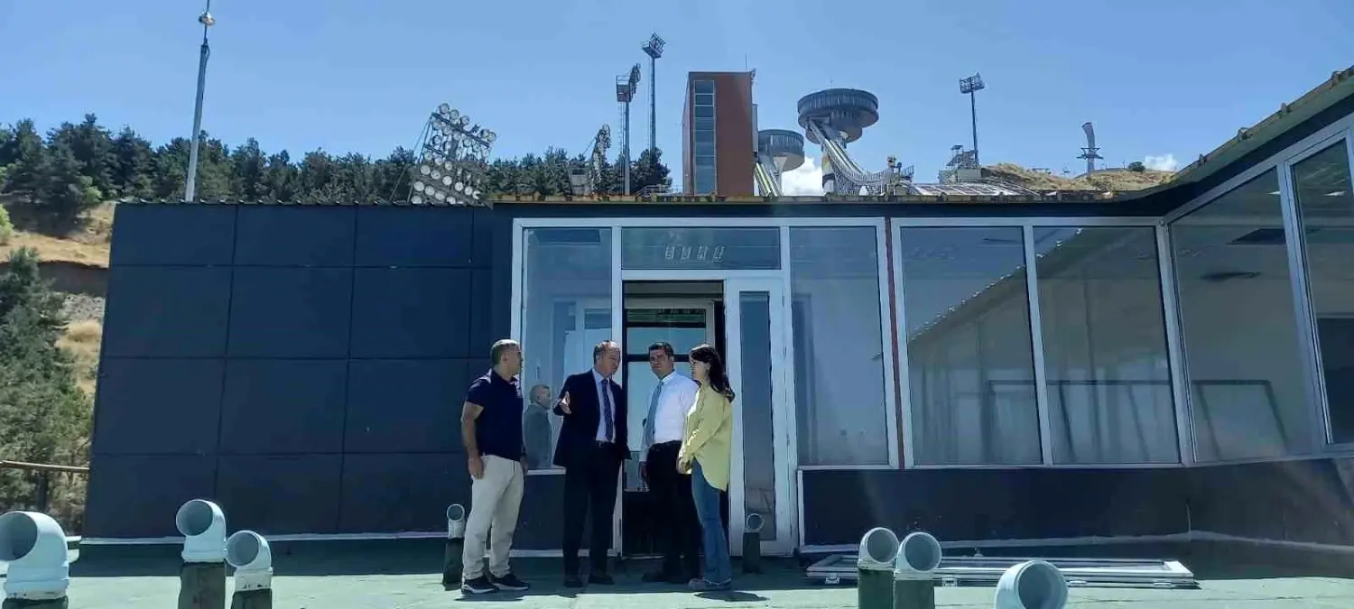 Erzurum Gençlik ve Spor İl Müdürü Levent Çakmur Tadilat Çalışmalarını Yerinde İnceliyor