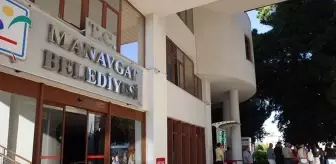 CHP'li Manavgat Belediye Başkan Yardımcısı Gülsüm Özer istifa etti