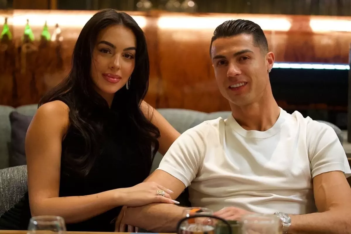 Ronaldo ve Rodriguez evleniyor! Yüzüğün fiyatını duyanlar şaşkınlıktan donup kaldı