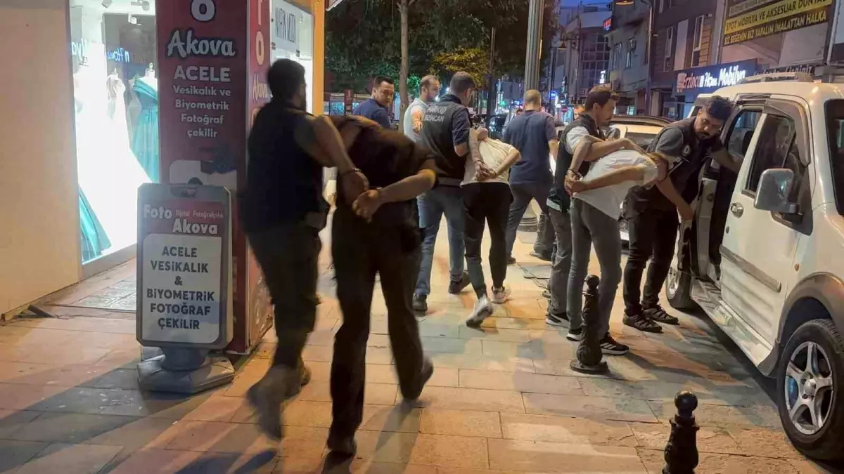 Erzincan'da Uyuşturucu Tacirlerine Şok Baskın