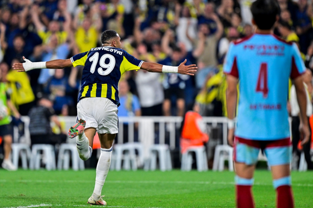 fenerbahce feyenoord u kadikoy den cikarmadi 18941193 1675 m