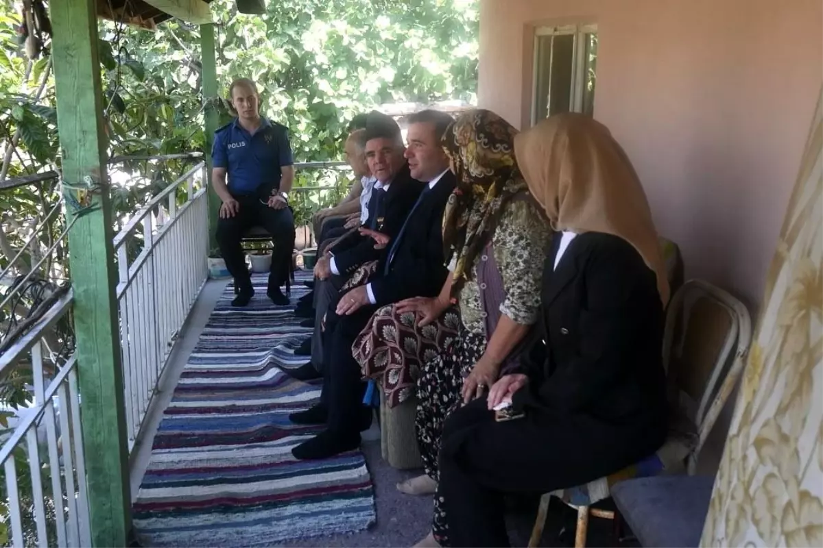 Kaymakam Mücahit Ünal'dan Şehit ve Gazi Yakınlarına İlk Ziyaret