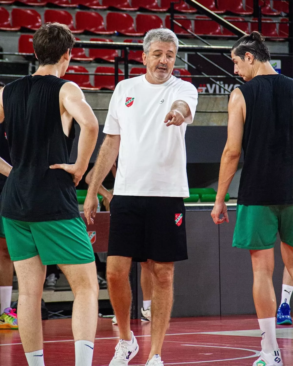 Karşıyaka Basketbol Takımı Yeni Sezona Hazırlanıyor